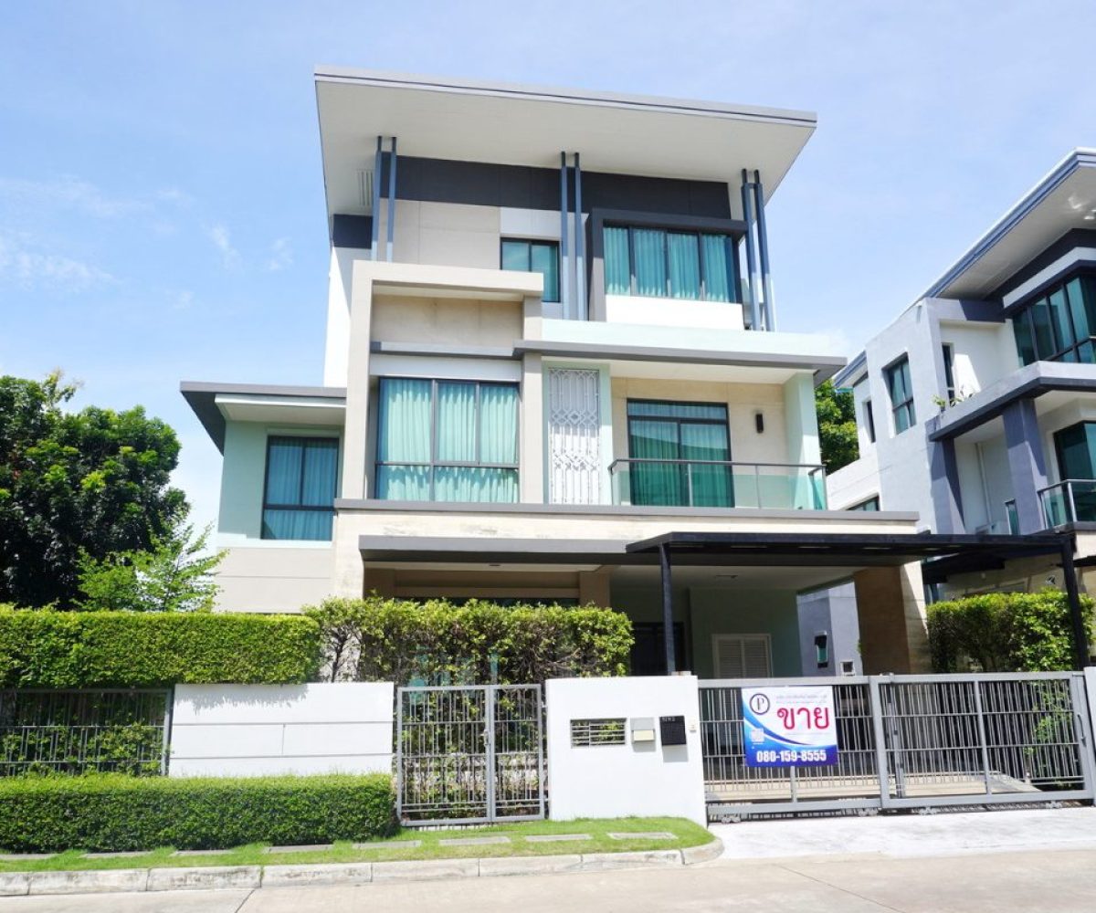 บ้านเดี่ยว 3 ชั้น 84 ตร.ว. ม. นาราสิริ โทเพียรี่ นวมินทร์ แต่งใหม่ พร้อมอยู่ บ้านเดี่ยว 3 ชั้น 84 ตร.ว. ม. นาราสิริ โทเพียรี่ นวมินทร์ แต่งใหม่ พร้อมอยู่