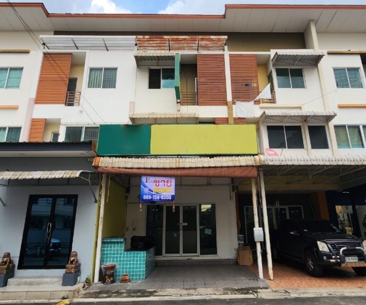 ทาวน์เฮ้าส์ 3 ชั้น หมู่บ้าน ปริญ รามอินทรา-วัชรพล ทาวน์เฮ้าส์ 3 ชั้น หมู่บ้าน ปริญ รามอินทรา-วัชรพล