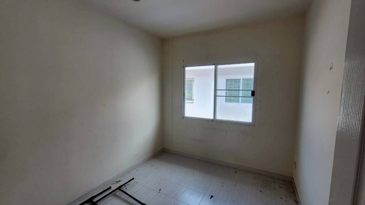 ทาวน์เฮ้าส์ 2 ชั้น หมู่บ้าน ภูมิใจนิเวศน์3 ทาวน์เฮ้าส์ 2 ชั้น หมู่บ้าน ภูมิใจนิเวศน์3